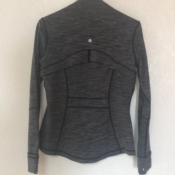 LuLu Lemon grey jacket - Picture 2 of 3